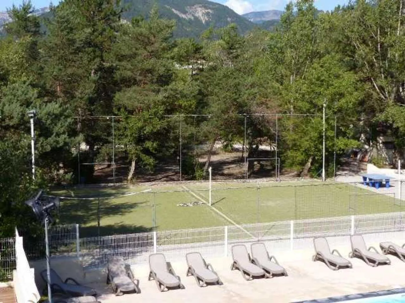Campsite Camping 4 Etoiles - Piscine - Ccaific Die France