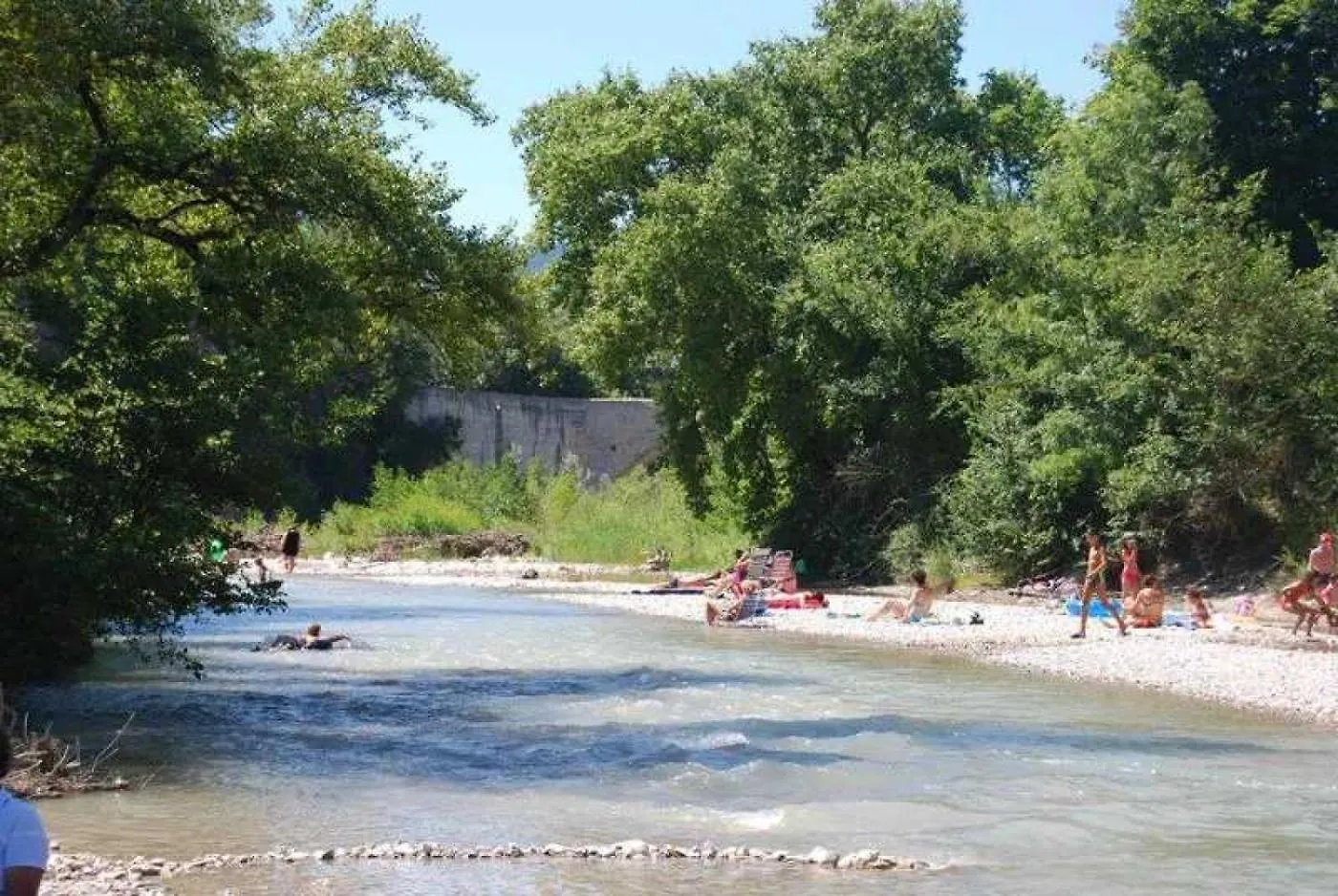 Camping 4 Etoiles - Piscine - Ccaific Die