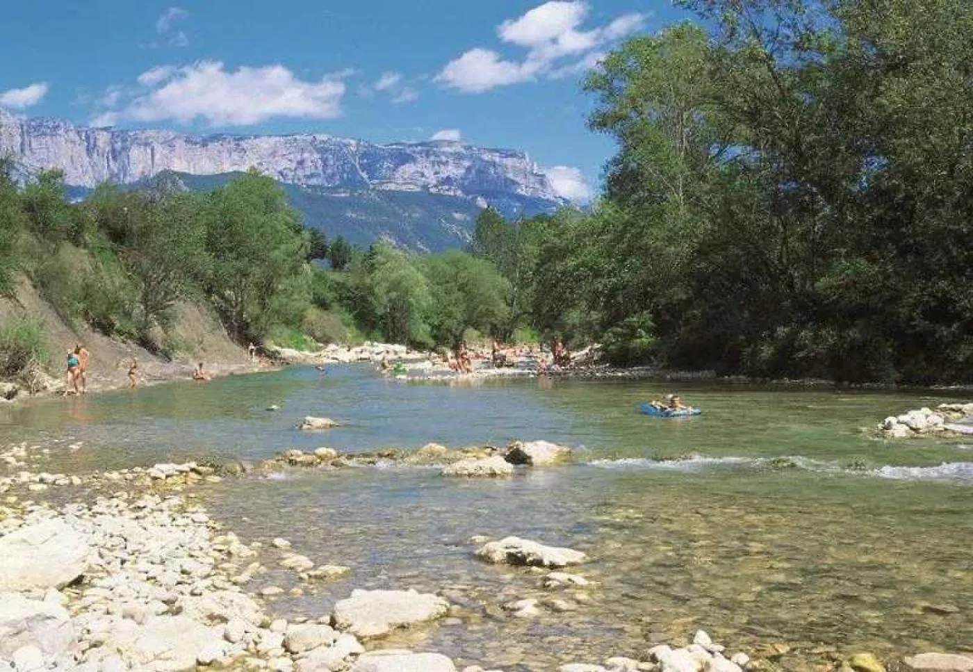 Camping 4 Etoiles - Piscine - Ccaific Die France