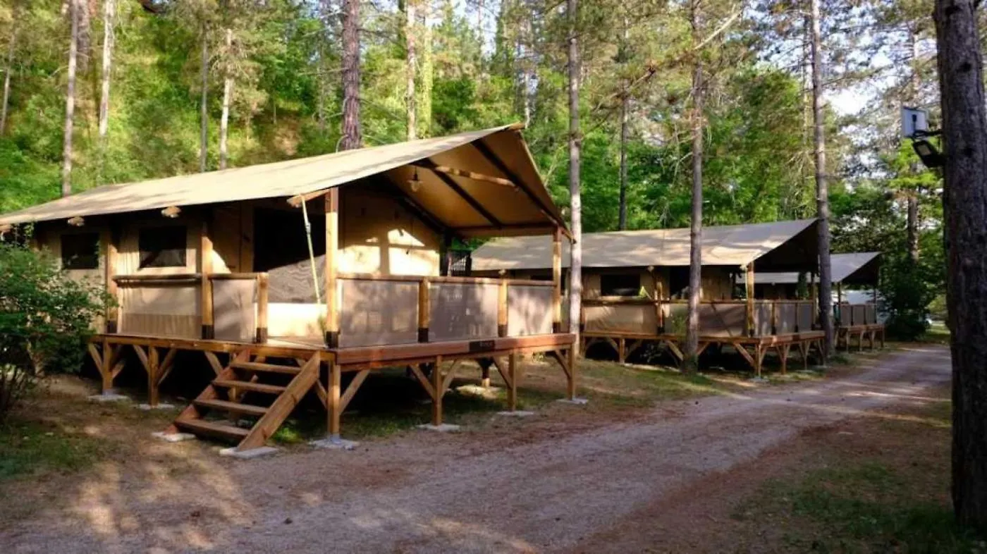 Camping 4 Etoiles - Piscine - Ccaific Die