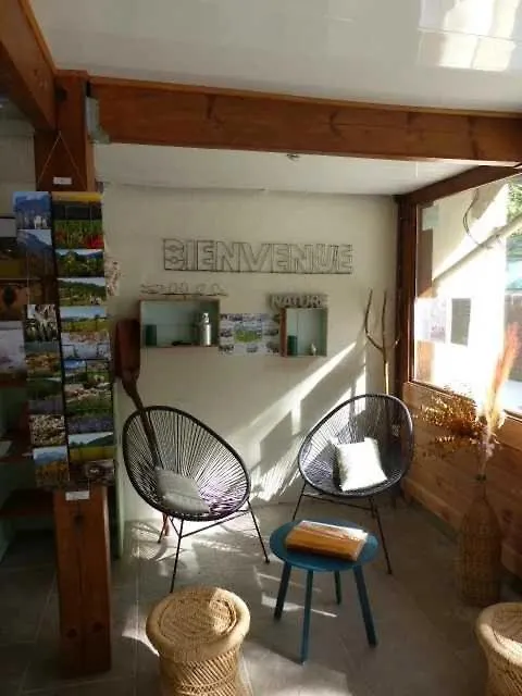 Camping 4 Etoiles - Piscine - Ccaific Die 0*,