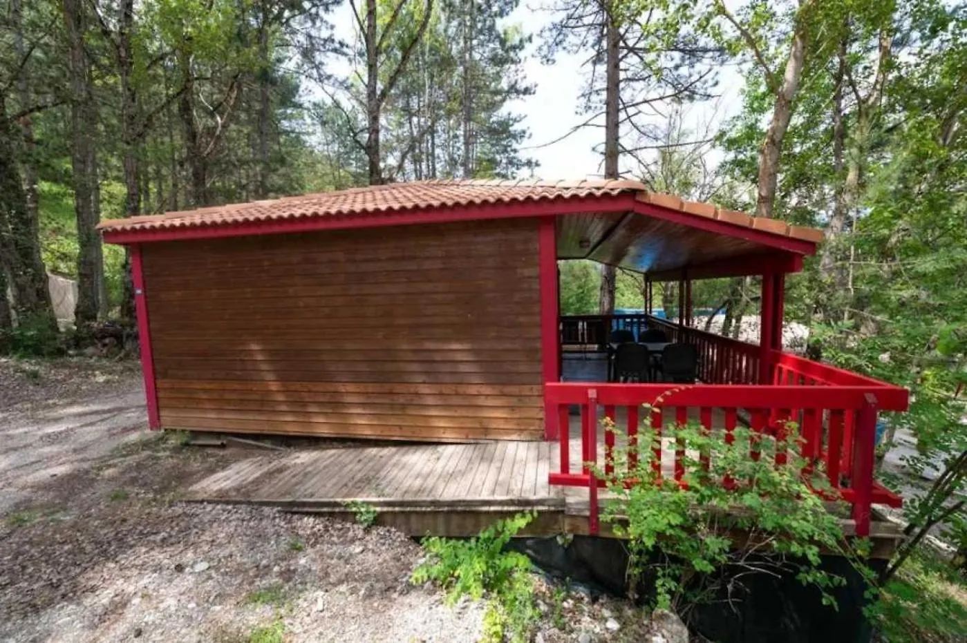 Camping 4 Etoiles - Piscine - Ccaific Die 0*,